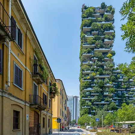 Modern Flat Near Skyline *