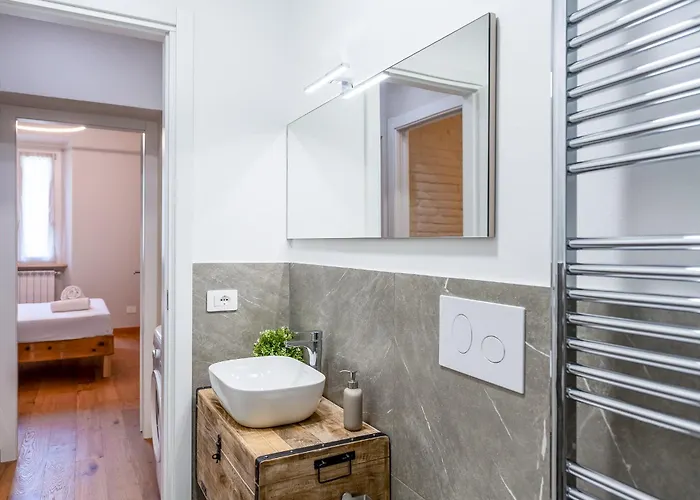 Modern Flat Near Skyline Apartment Mailand