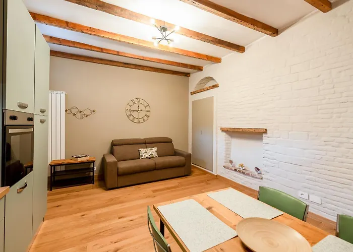 Modern Flat Near Skyline Apartment Mailand